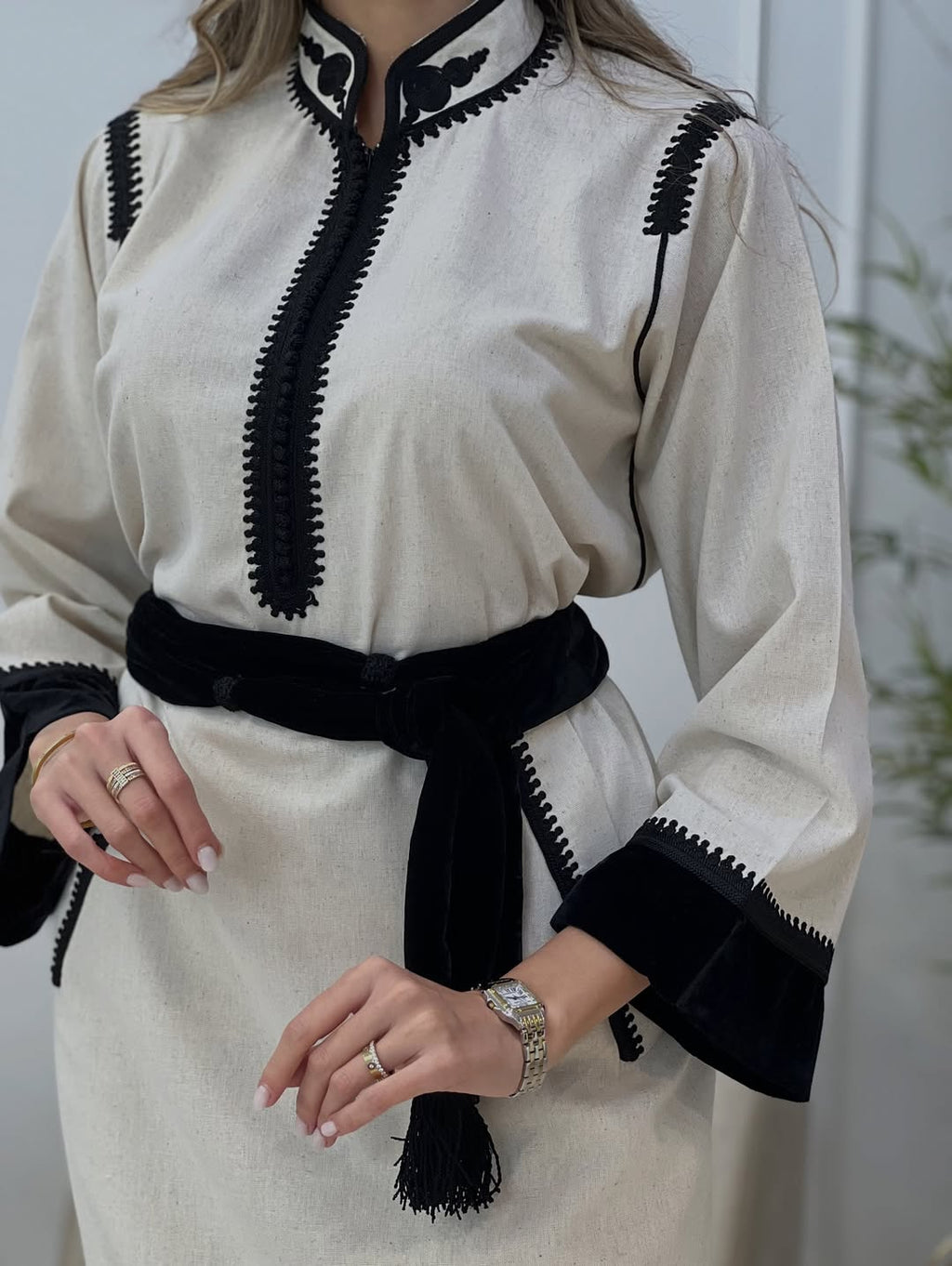 ✨ Elegant Linen Kaftan – Timelessness & Refinement