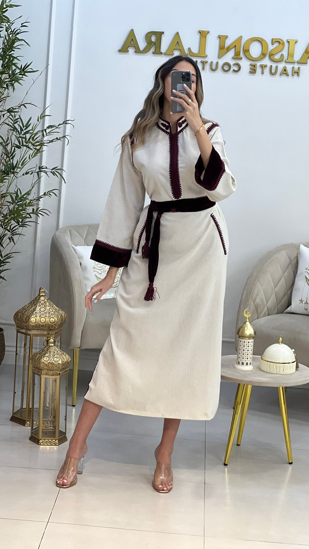 ✨ Elegant Linen Kaftan – Timelessness & Refinement
