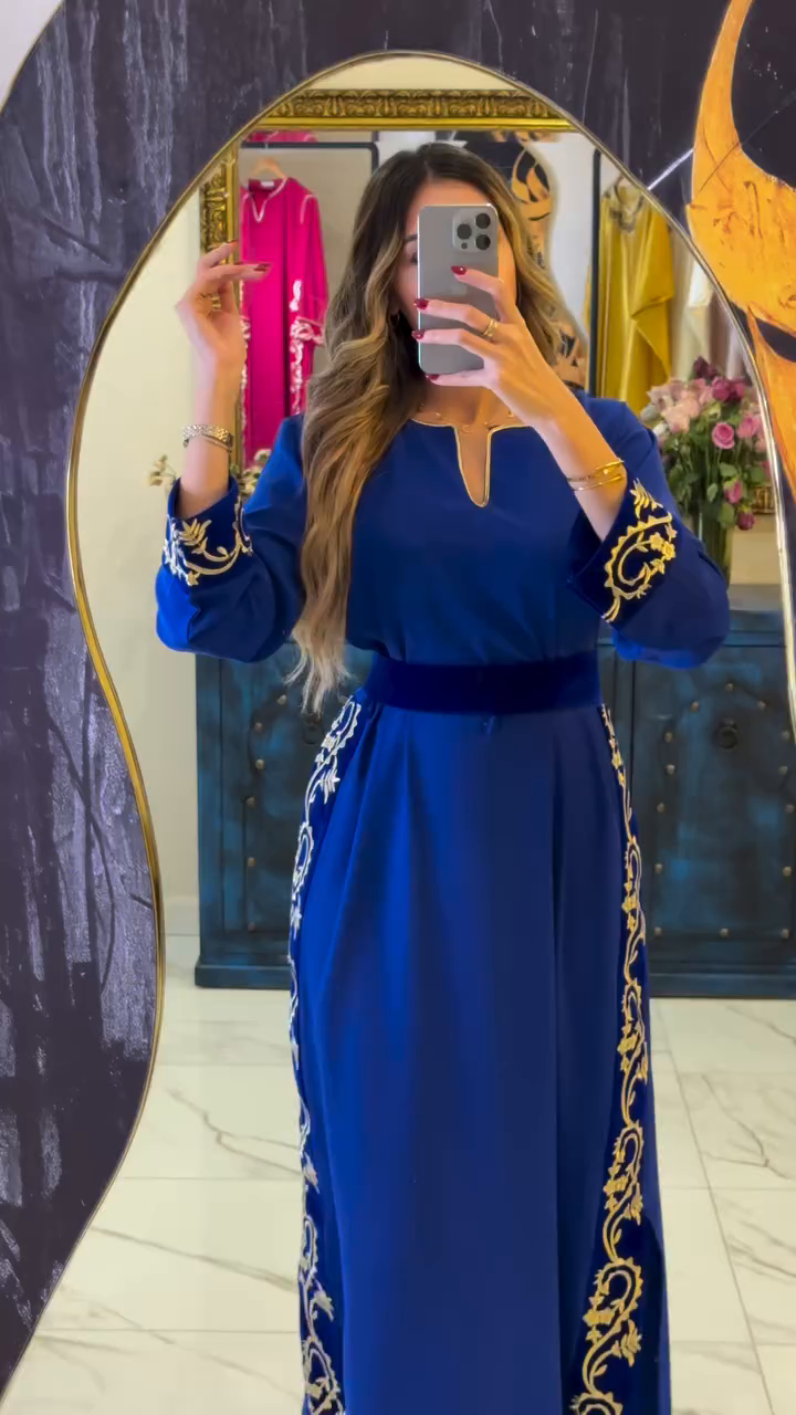 👑 Royal Blue Caftan – Royal Elegance & Timeless Charm 👑