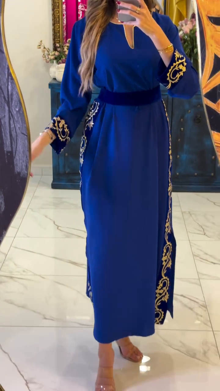 👑 Royal Blue Caftan – Royal Elegance & Timeless Charm 👑