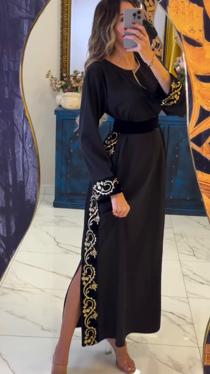 🌹 Black Kaftan Timeless Elegance – Refinement & Modernity 🌹