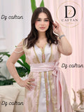 Caftan deux pièces en satin rose avec Tlija brodée or