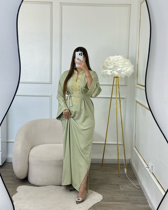 Pistachio Green Kaftan – Understated Elegance and Natural Radiance 🌿✨