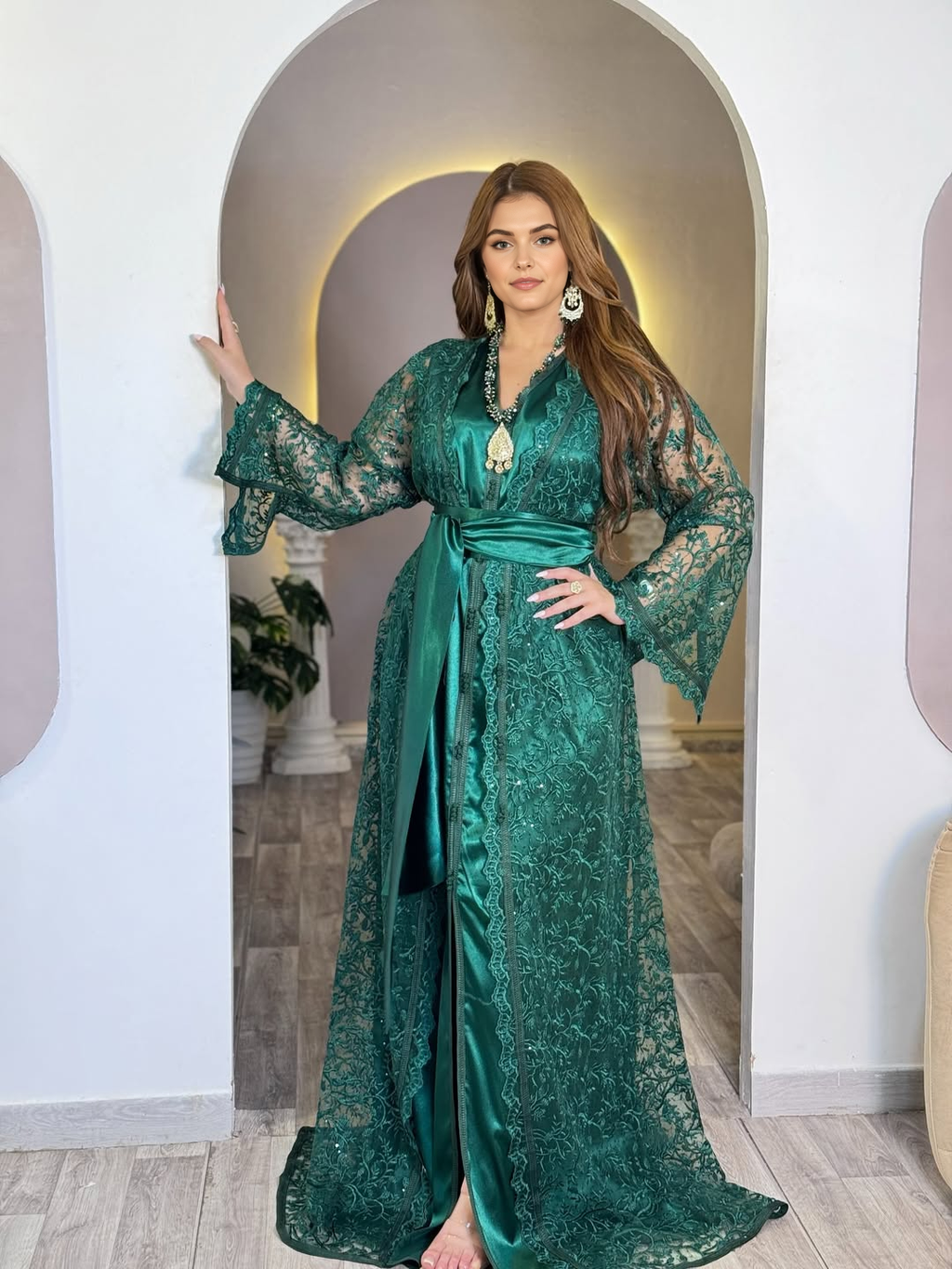 🌿 Emerald Green Kaftan – Elegance and Mystery 🌿