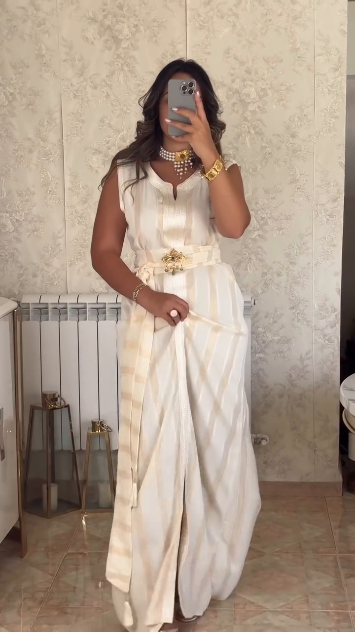 ✨ Golden Sand Kaftan Nedjma – Timeless Harmony and Refinement ✨