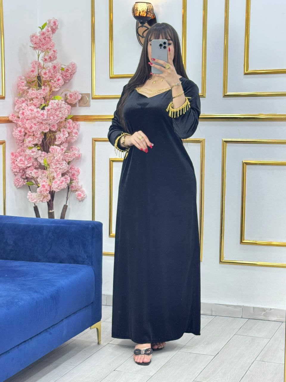 🌹 Velvet Elegance Dress – The art of sophistication