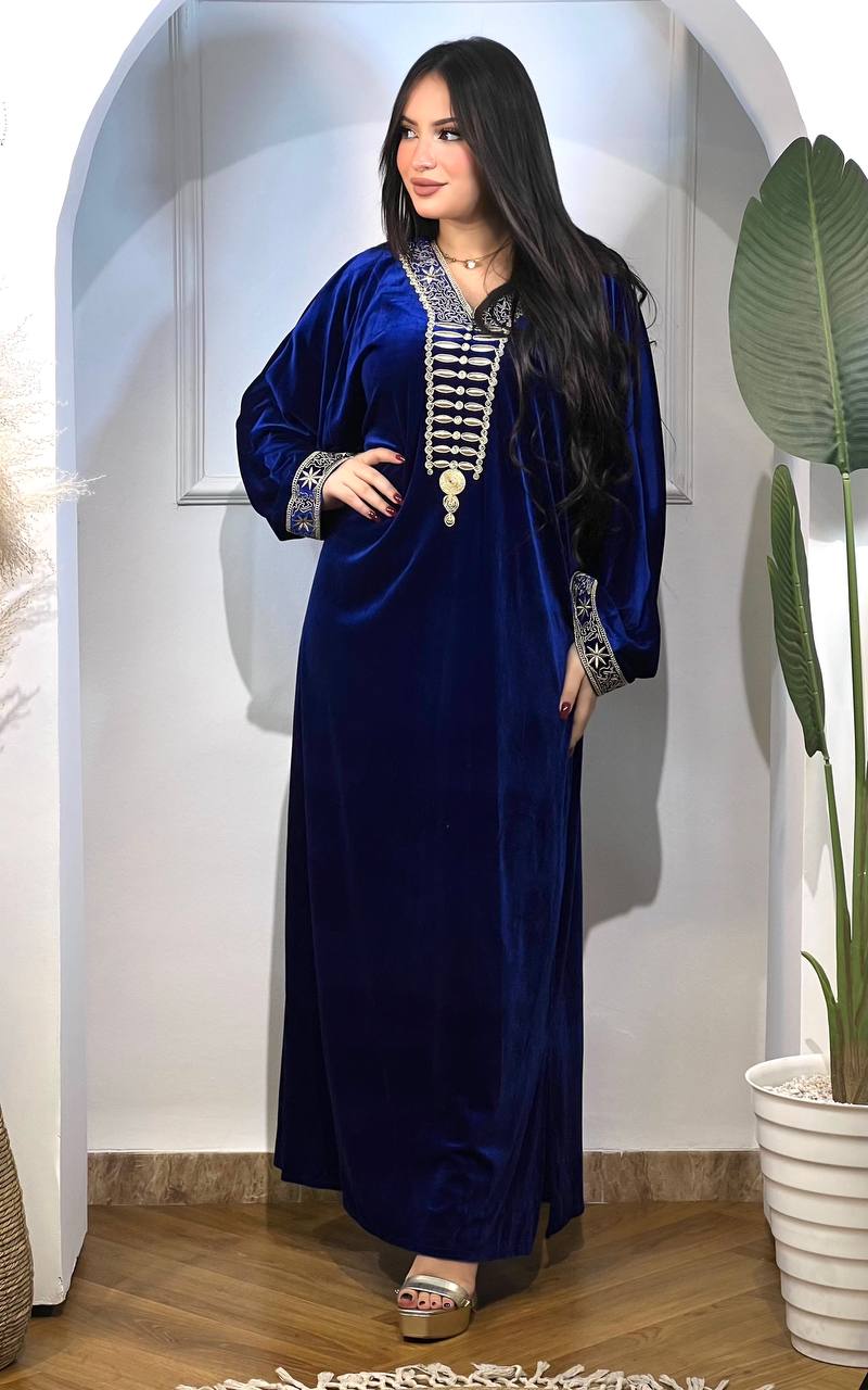 ✨ Robe Longue Élégance Royale