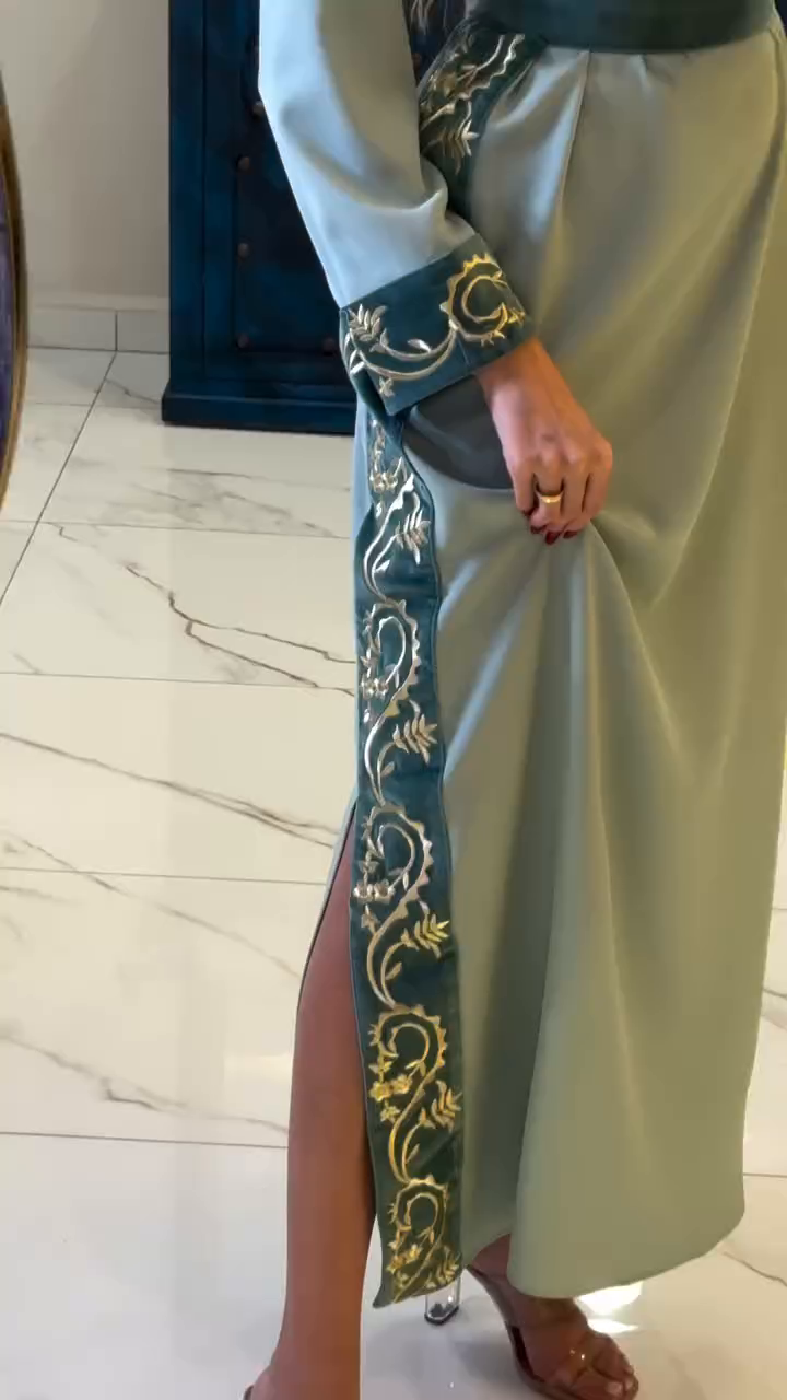 ✨ Eau de Nil Caftan – Elegance and Refinement ✨