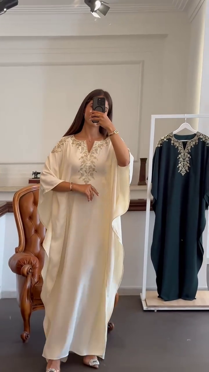 Caftan Sofia – The centerpiece of your elegant wardrobe